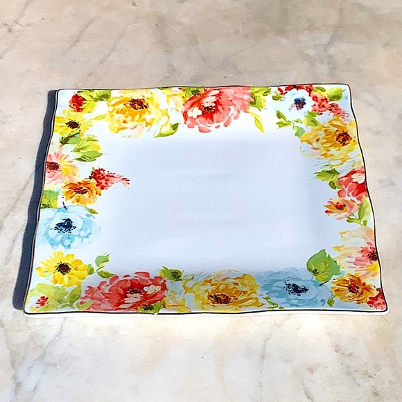 222 FIFTH GEORGETTE ROSE SQUARE DINNER PLATE 11 INCH NEW BIRD PORCELAIN - Picture 2 of 7